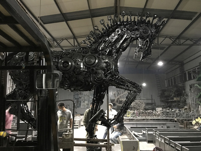 九素(北京)原創機械裝置雕塑---機械馬